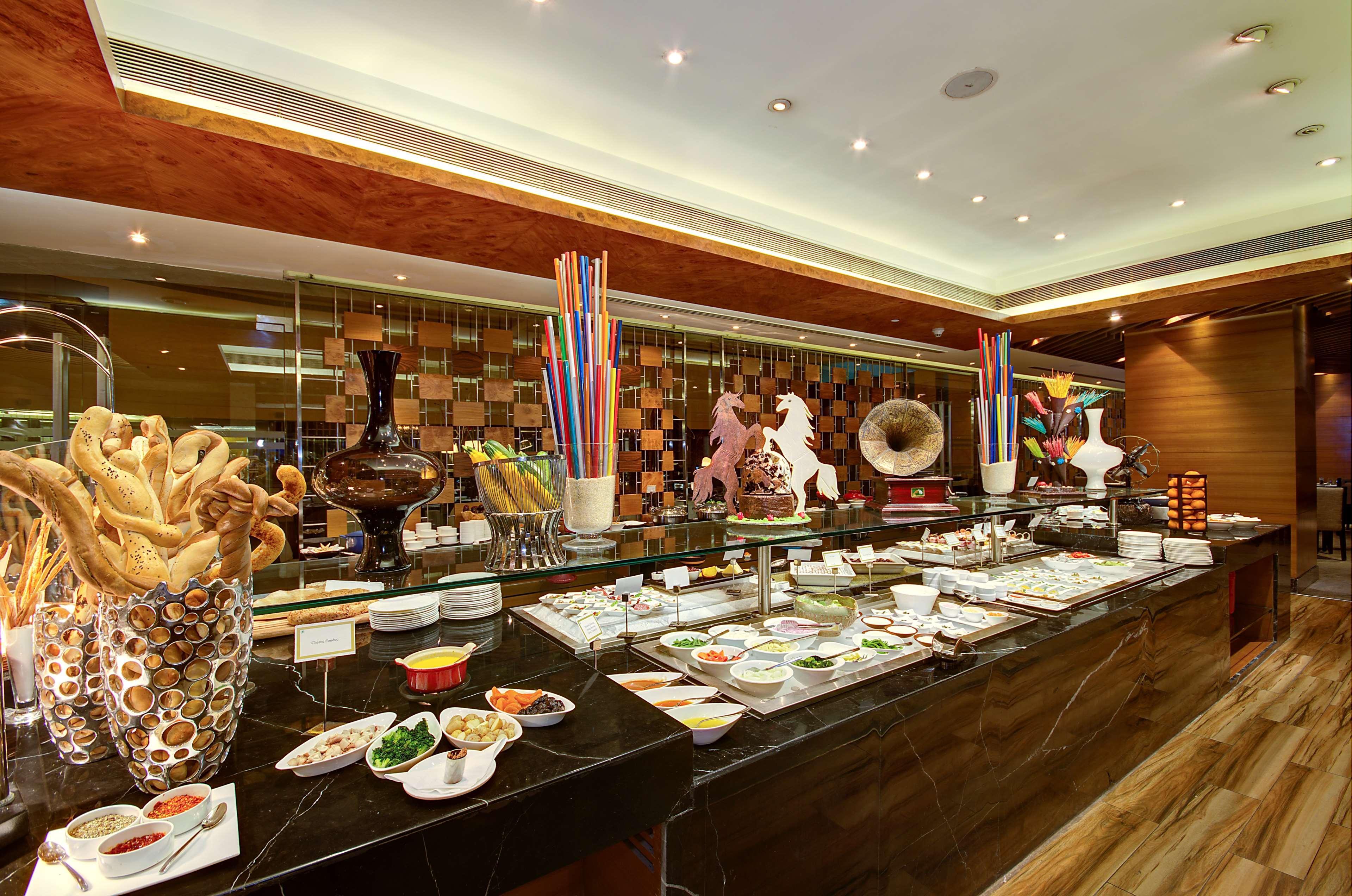 Radisson Blu Kaushambi Delhi Ncr Hotell Ghaziabad Eksteriør bilde