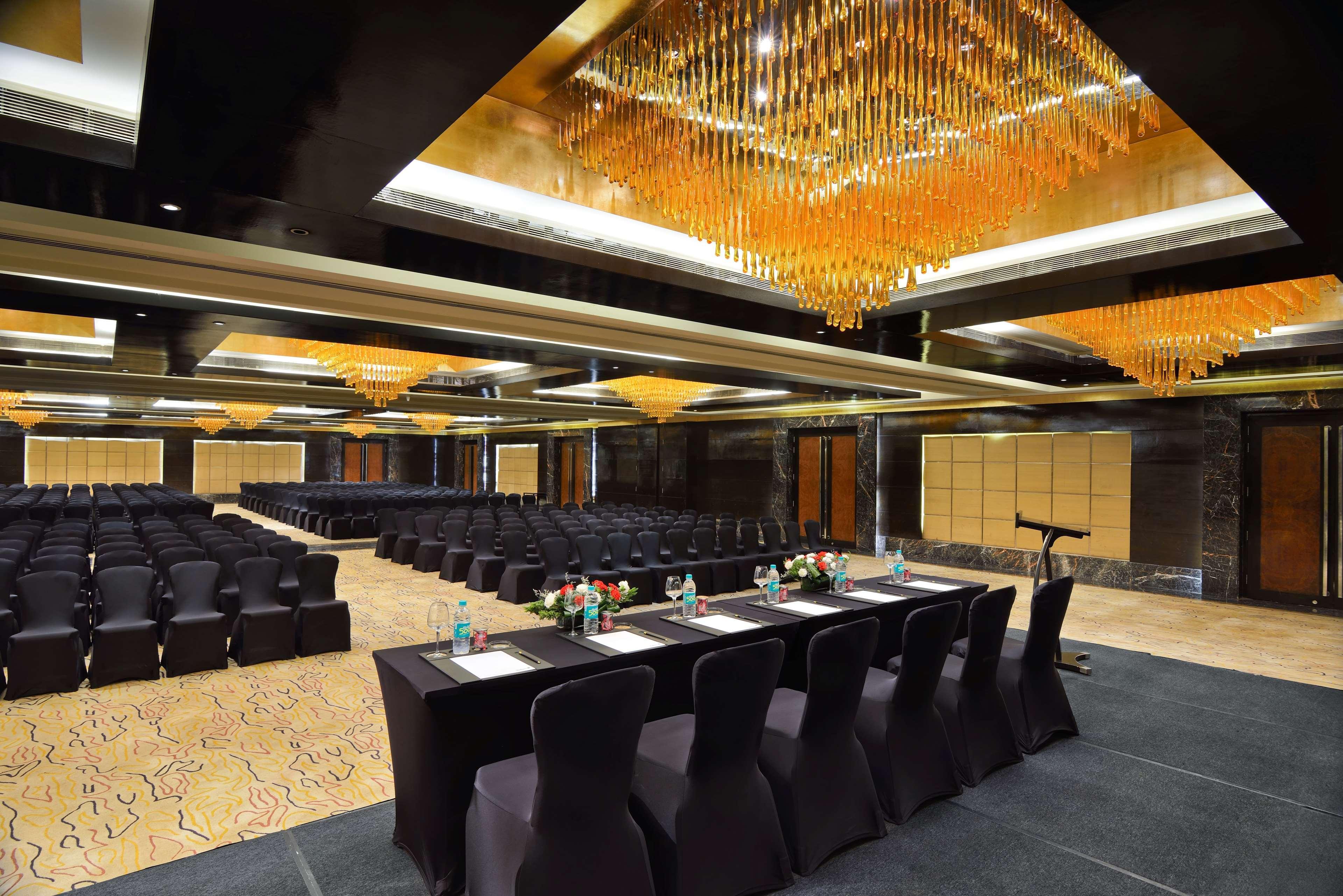 Radisson Blu Kaushambi Delhi Ncr Hotell Ghaziabad Eksteriør bilde
